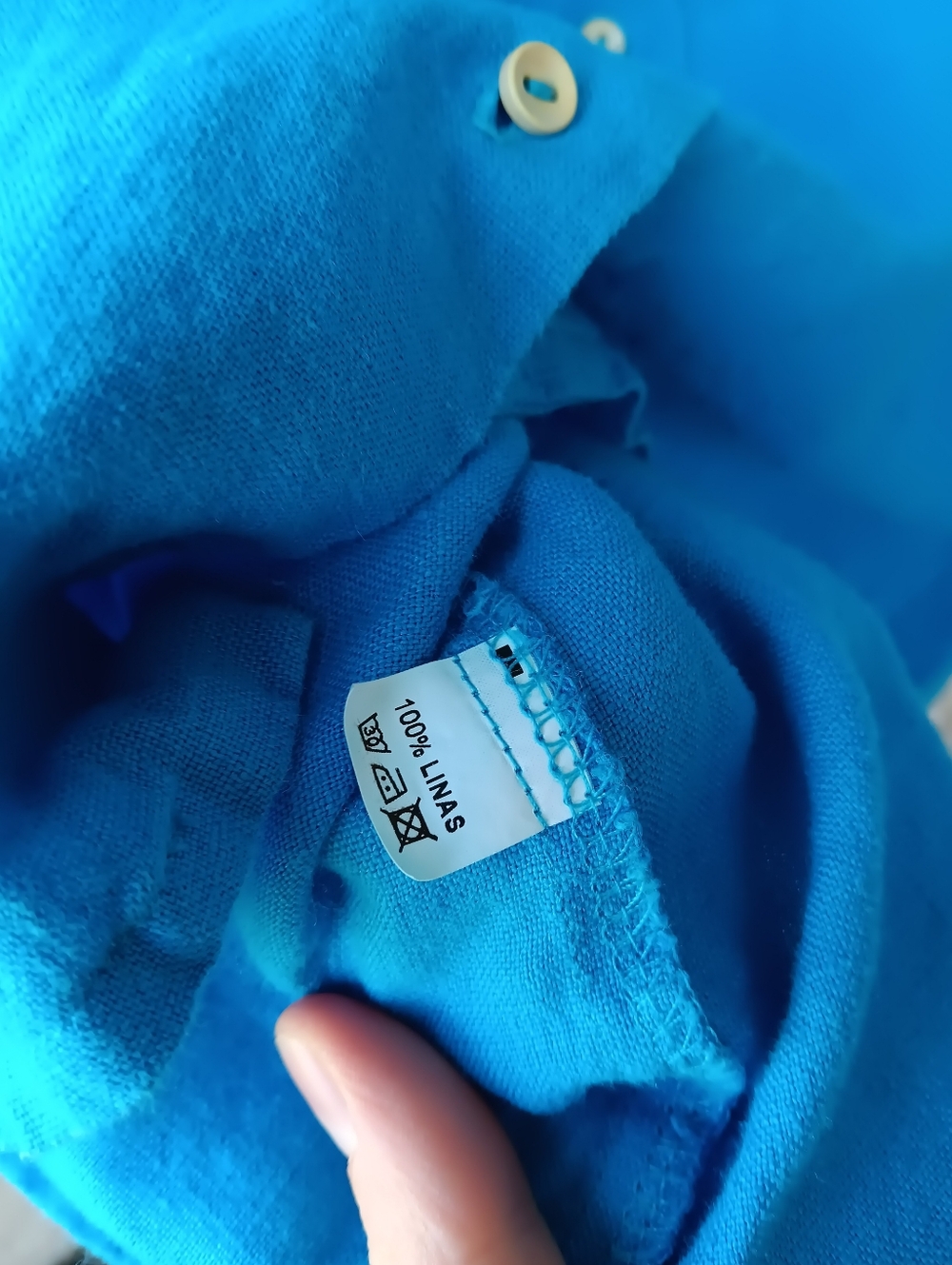 Linen Button-Up Shirt With Peter Pan Collar - Picture 2 of 4